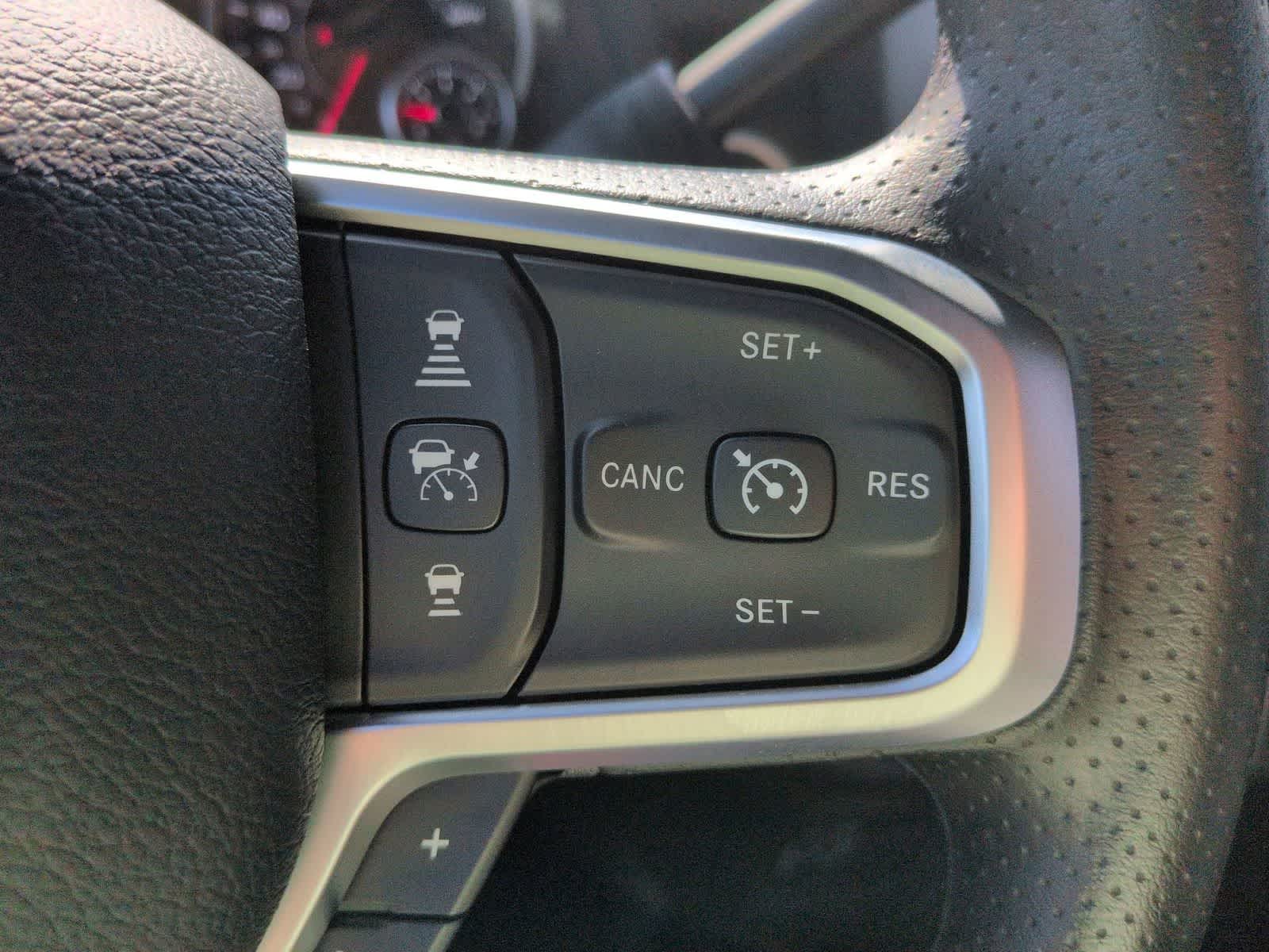 2026 RAM 2500 RAM 2500 TRADESMAN CREW CAB 4X4 6'4' BOX