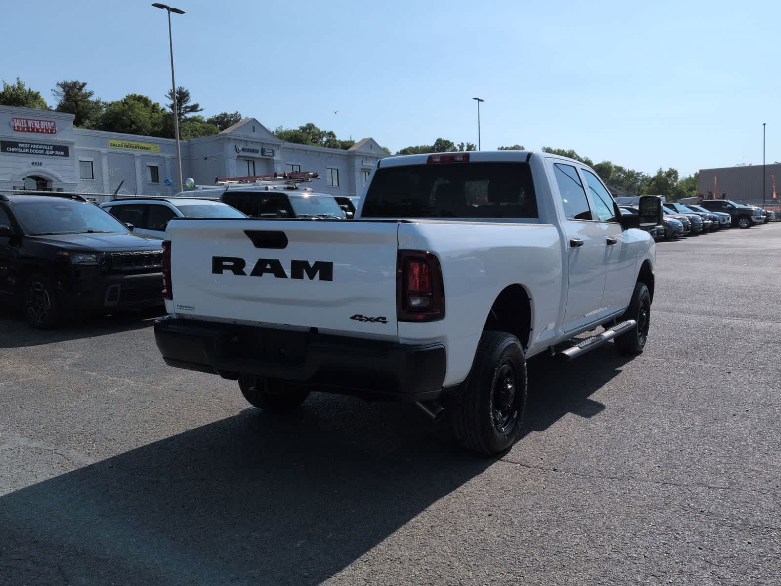 2026 RAM 2500 RAM 2500 TRADESMAN CREW CAB 4X4 6'4' BOX