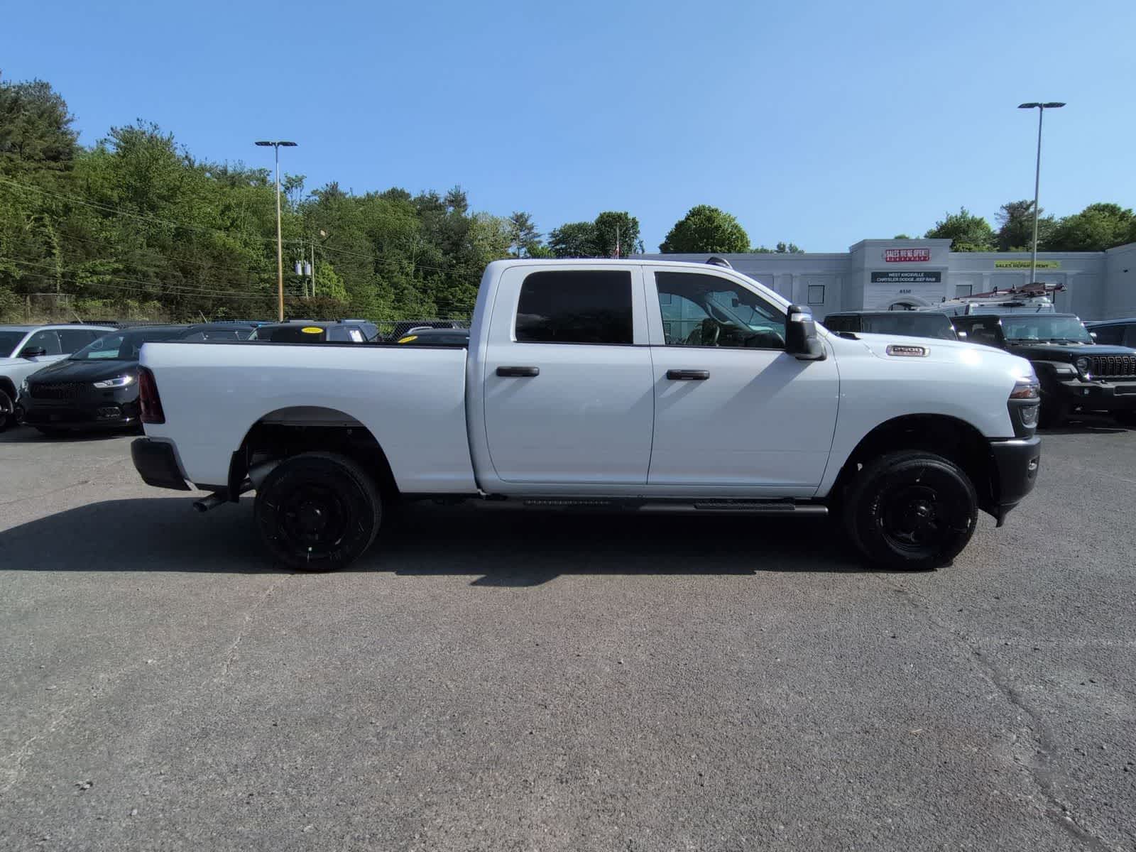 2026 RAM 2500 RAM 2500 TRADESMAN CREW CAB 4X4 6'4' BOX