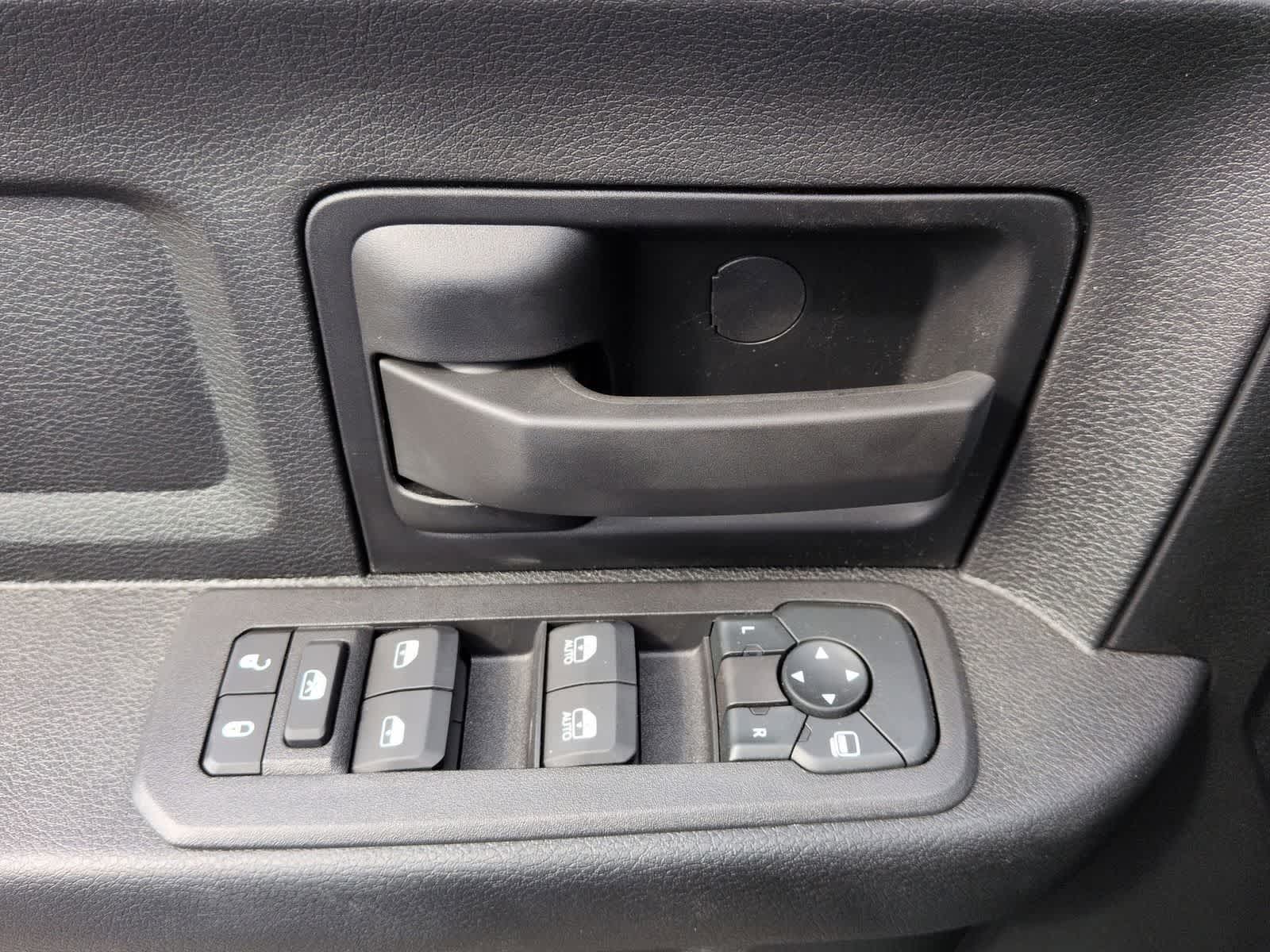 2026 RAM 2500 RAM 2500 TRADESMAN CREW CAB 4X4 6'4' BOX