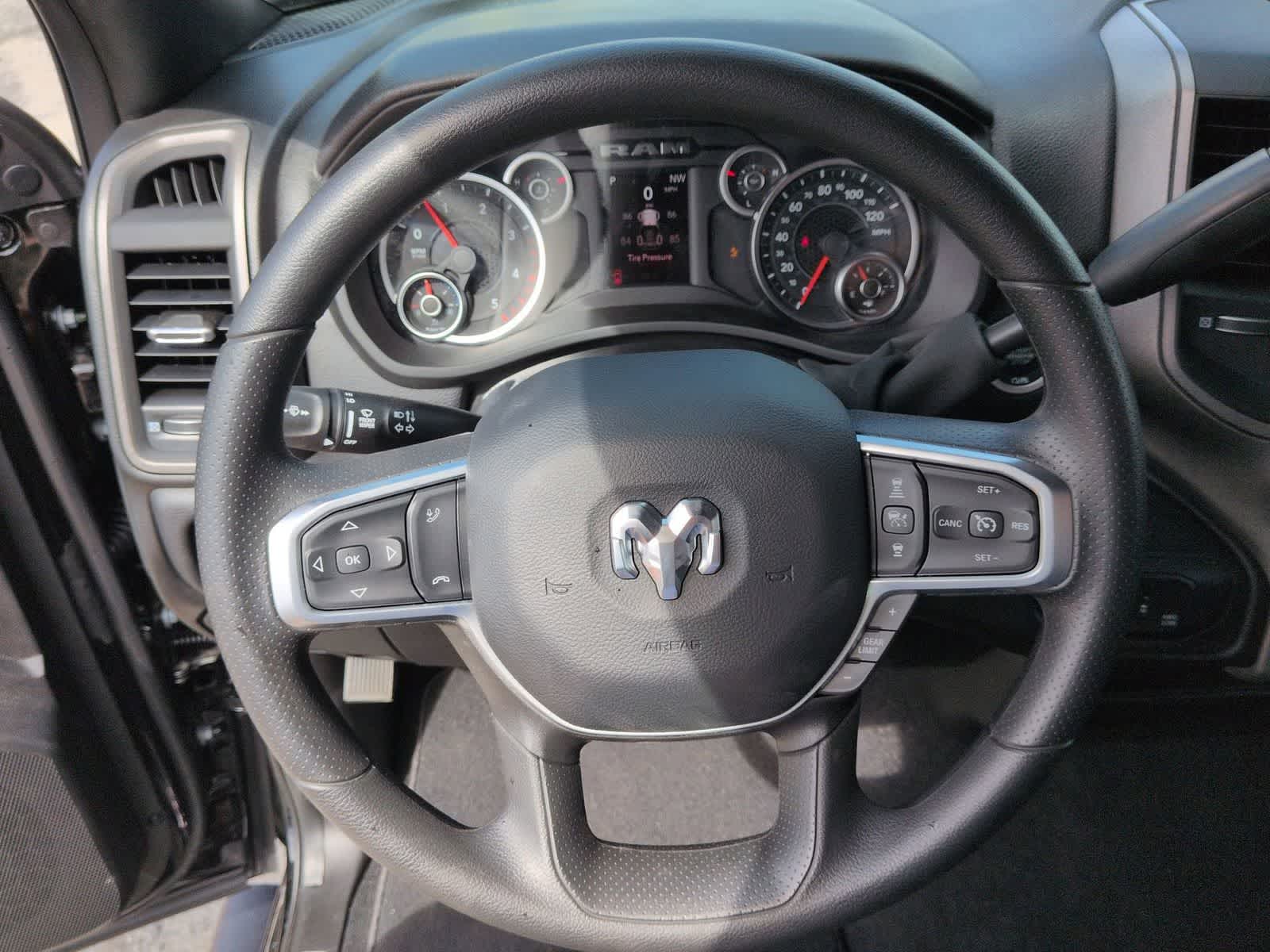 2026 RAM 2500 RAM 2500 TRADESMAN CREW CAB 4X4 6'4' BOX