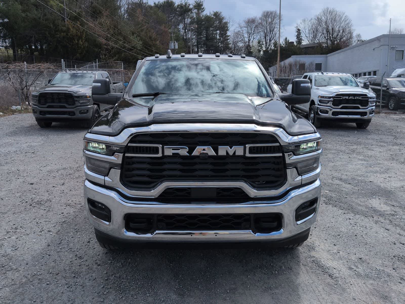 2026 RAM 2500 RAM 2500 TRADESMAN CREW CAB 4X4 6'4' BOX