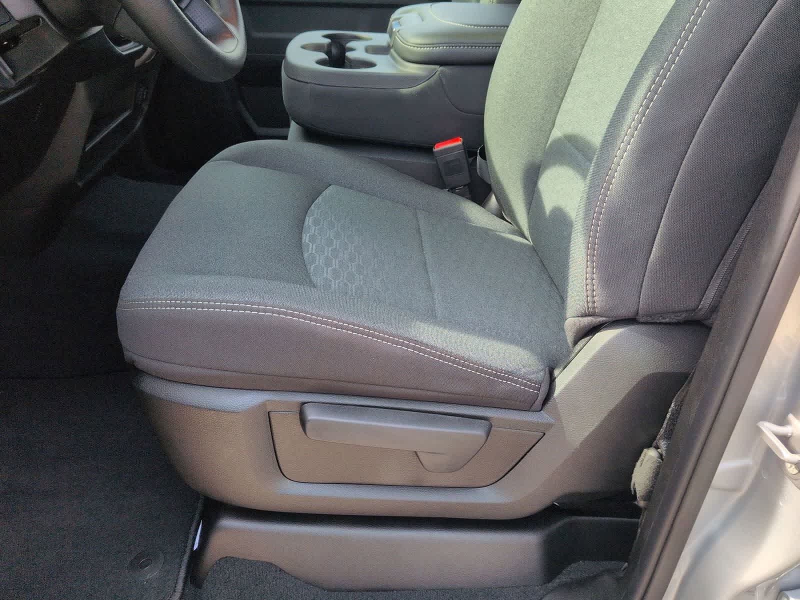 2026 RAM 2500 RAM 2500 TRADESMAN CREW CAB 4X4 6'4' BOX