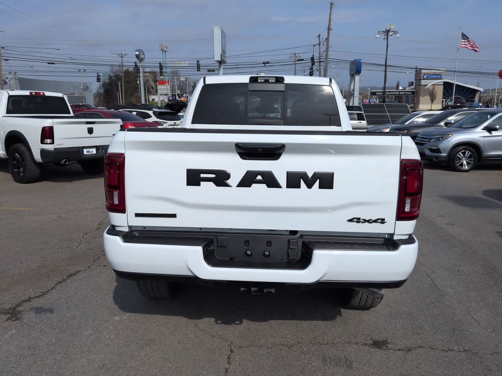2026 RAM 2500 RAM 2500 TRADESMAN CREW CAB 4X4 6'4' BOX