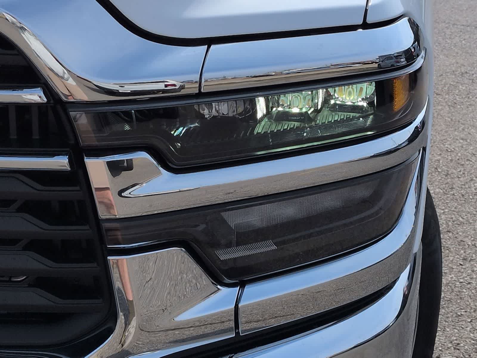 2026 RAM 2500 RAM 2500 TRADESMAN CREW CAB 4X4 6'4' BOX