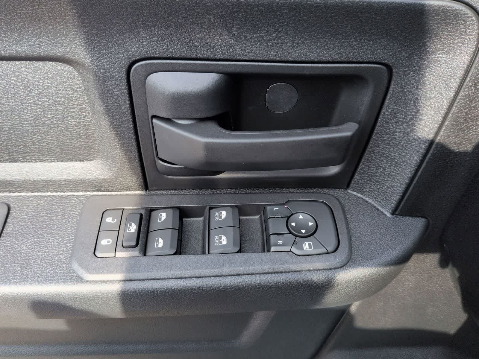 2026 RAM 2500 RAM 2500 TRADESMAN CREW CAB 4X4 6'4' BOX