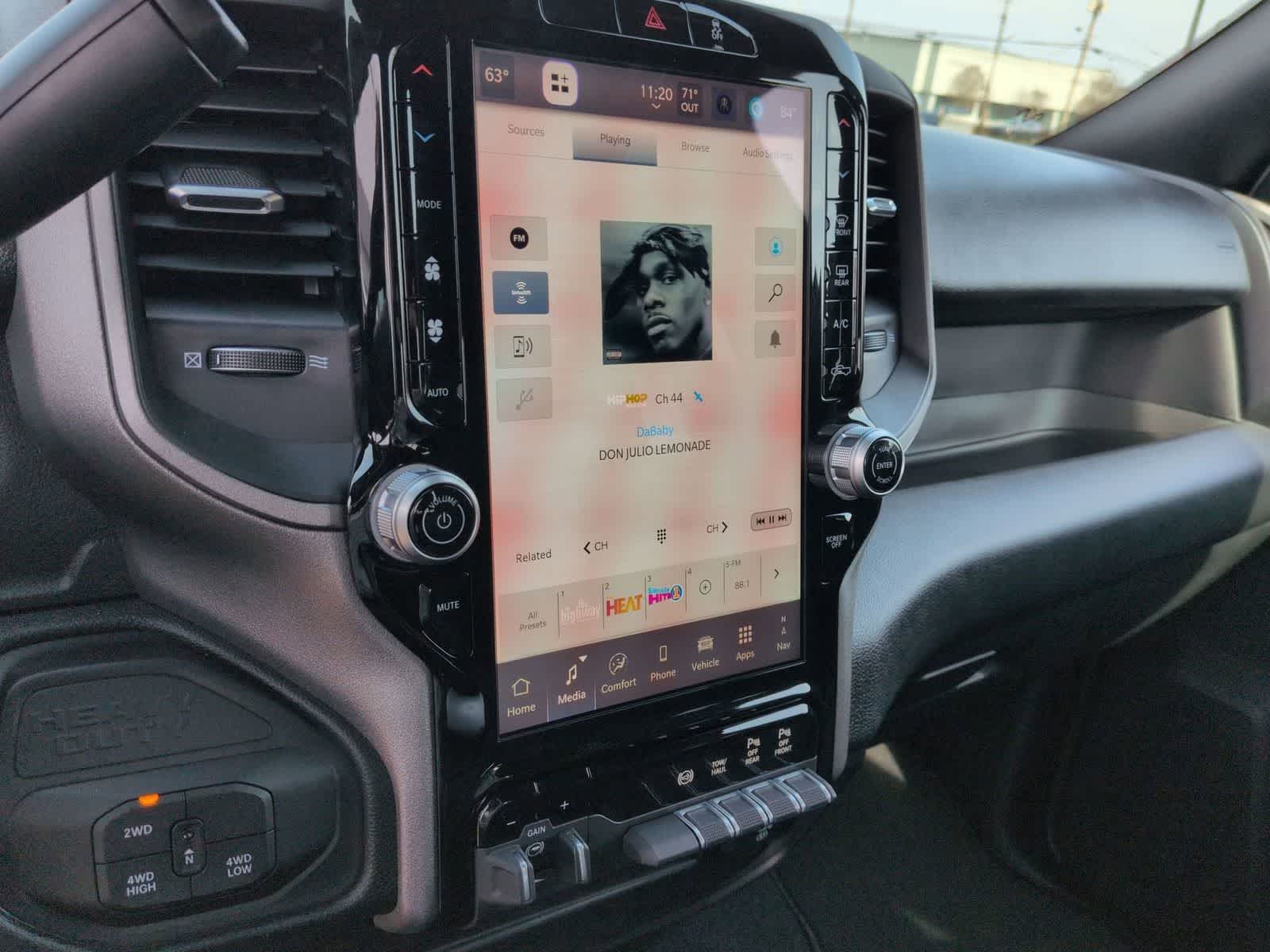 2026 RAM 2500 RAM 2500 TRADESMAN CREW CAB 4X4 6'4' BOX