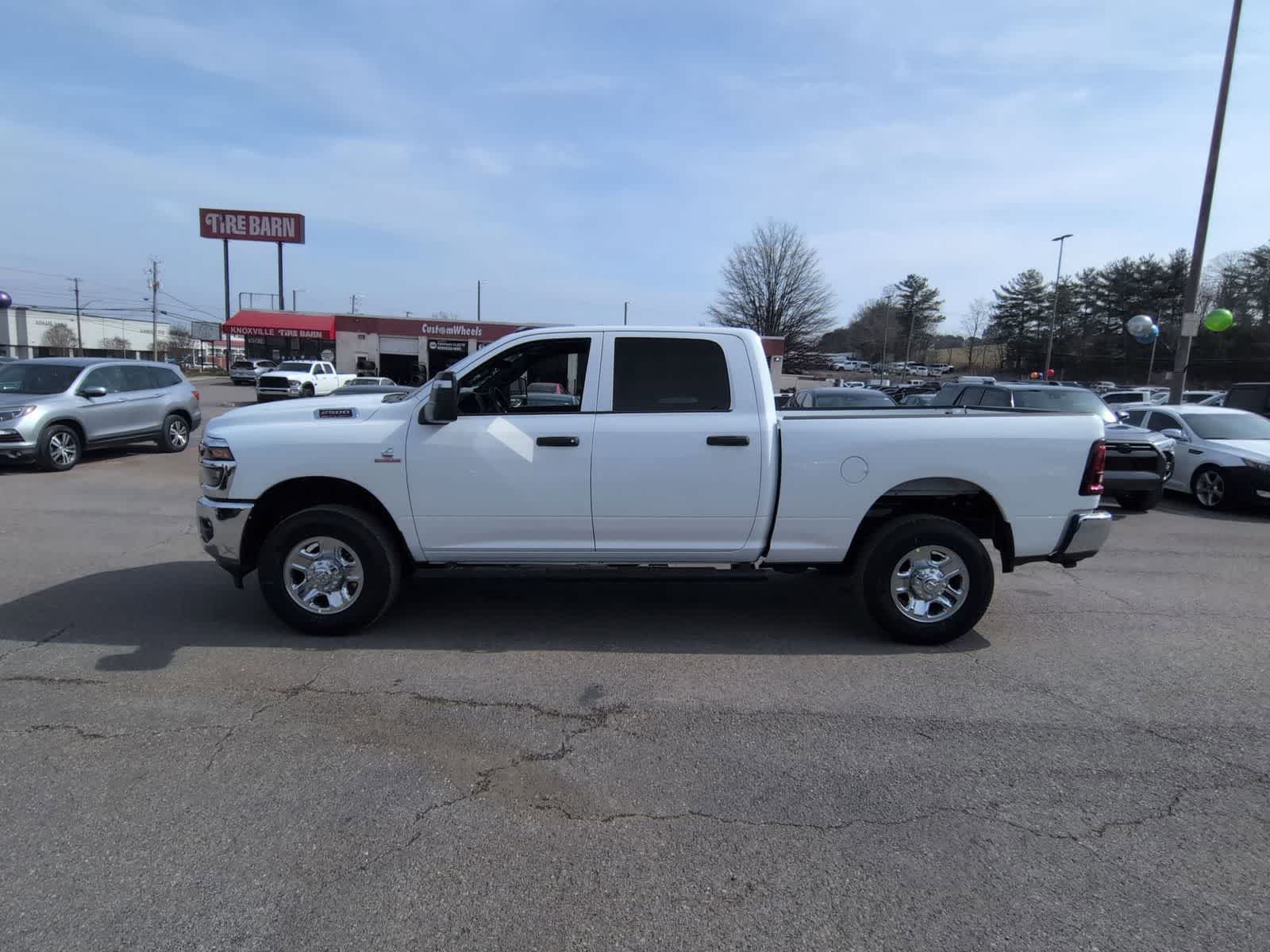2026 RAM 2500 RAM 2500 TRADESMAN CREW CAB 4X4 6'4' BOX