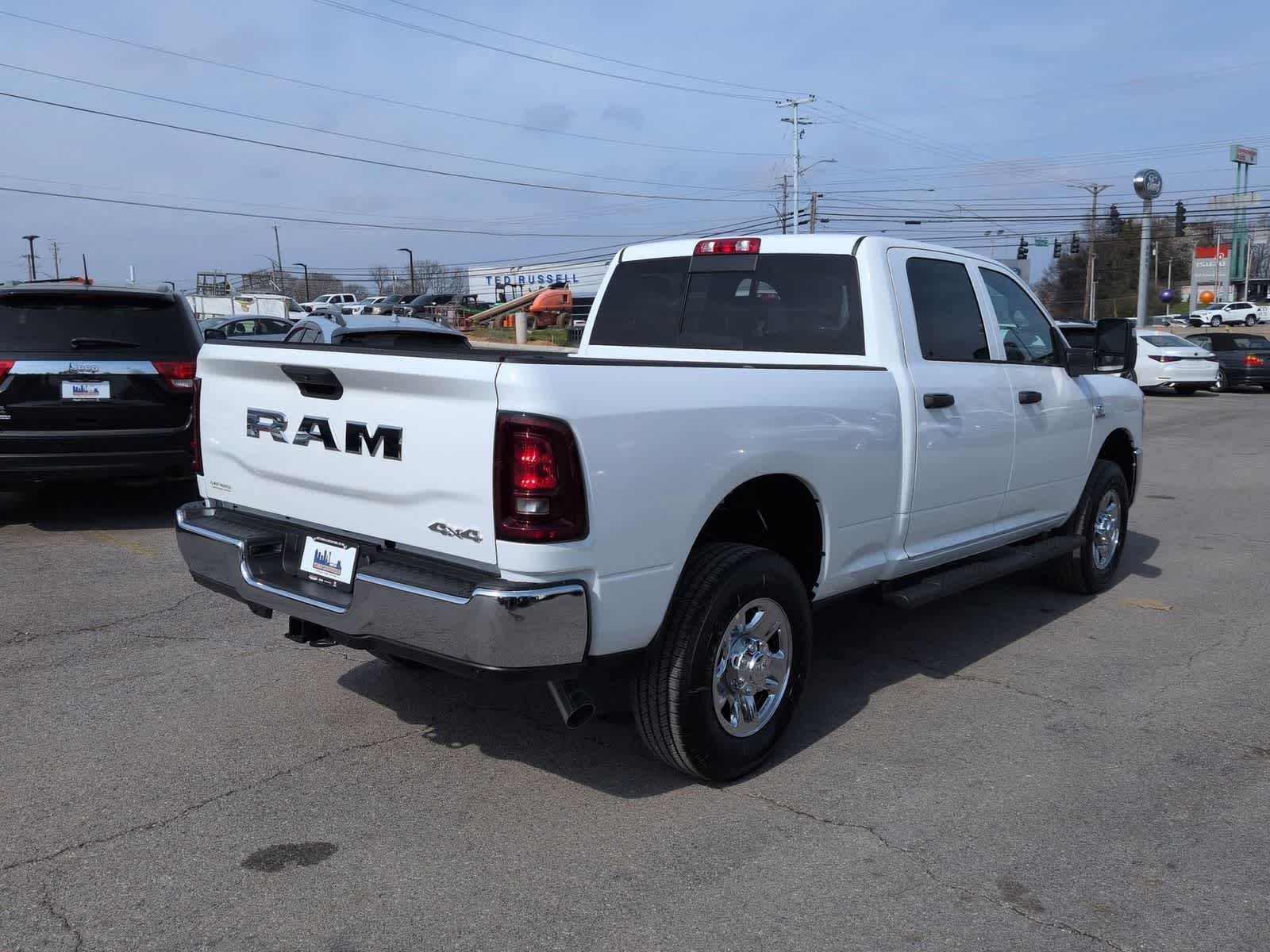 2026 RAM 2500 RAM 2500 TRADESMAN CREW CAB 4X4 6'4' BOX