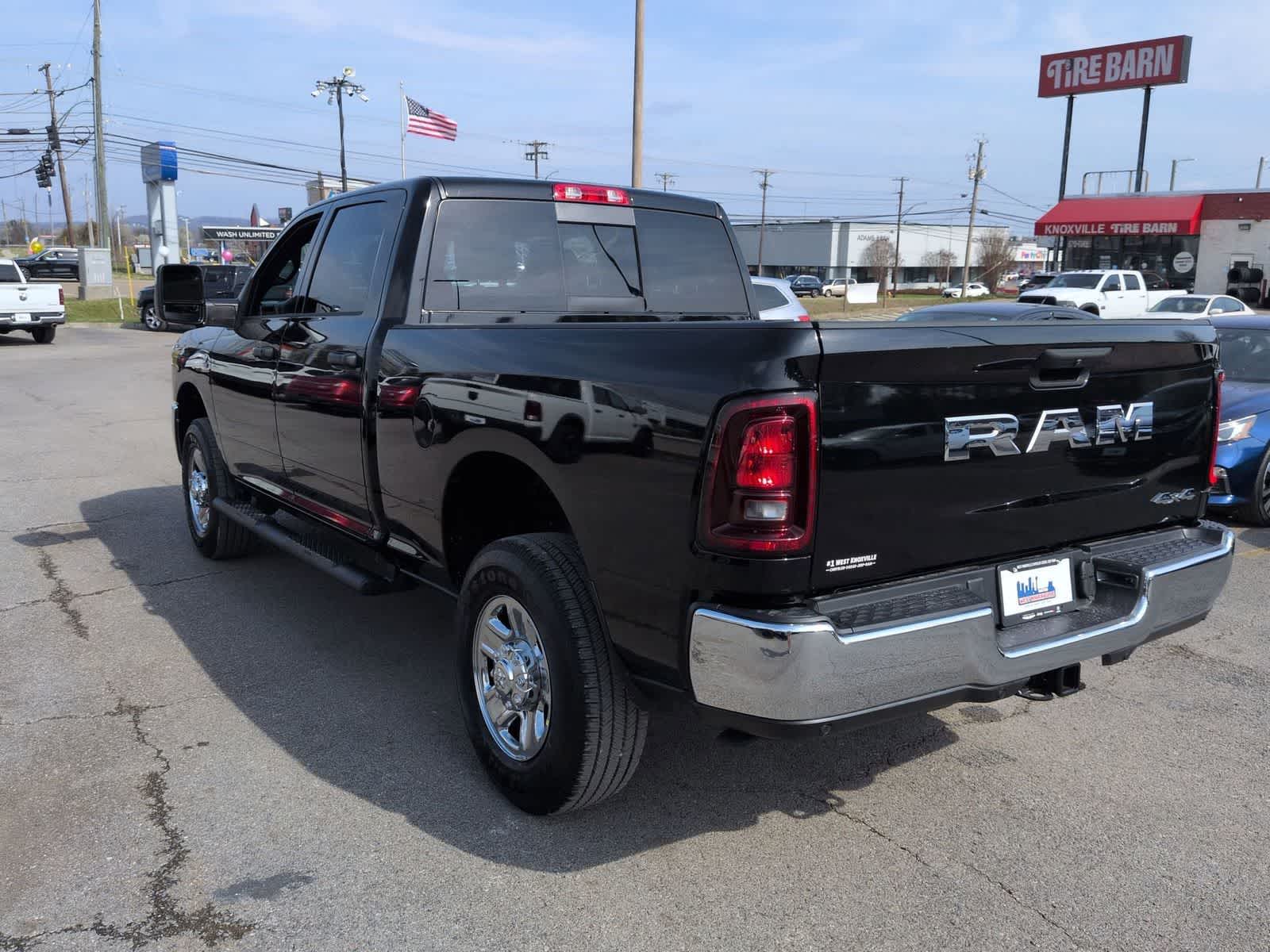 2026 RAM 2500 RAM 2500 TRADESMAN CREW CAB 4X4 6'4' BOX