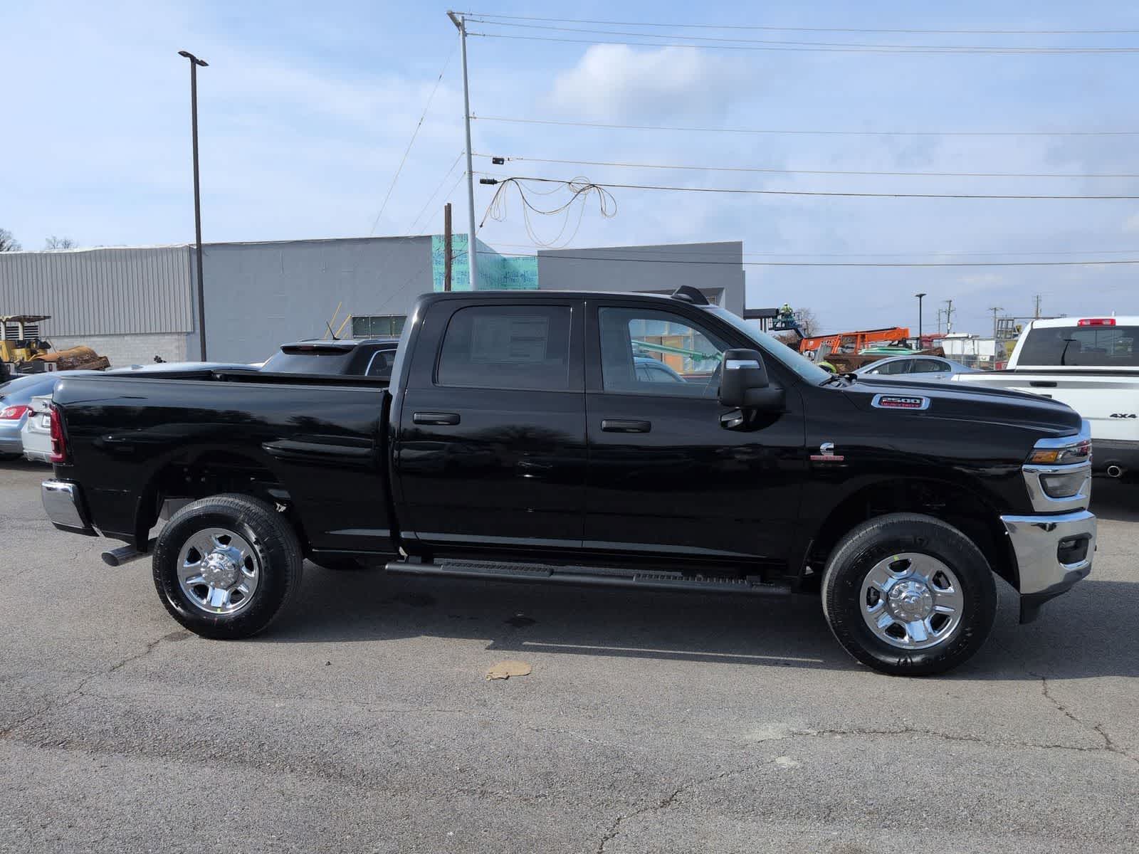 2026 RAM 2500 RAM 2500 TRADESMAN CREW CAB 4X4 6'4' BOX
