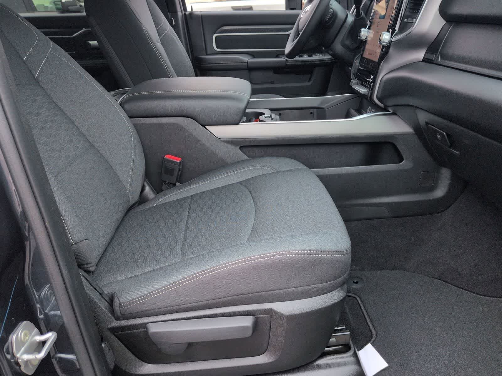 2026 RAM 2500 RAM 2500 BIG HORN CREW CAB 4X4 6'4' BOX