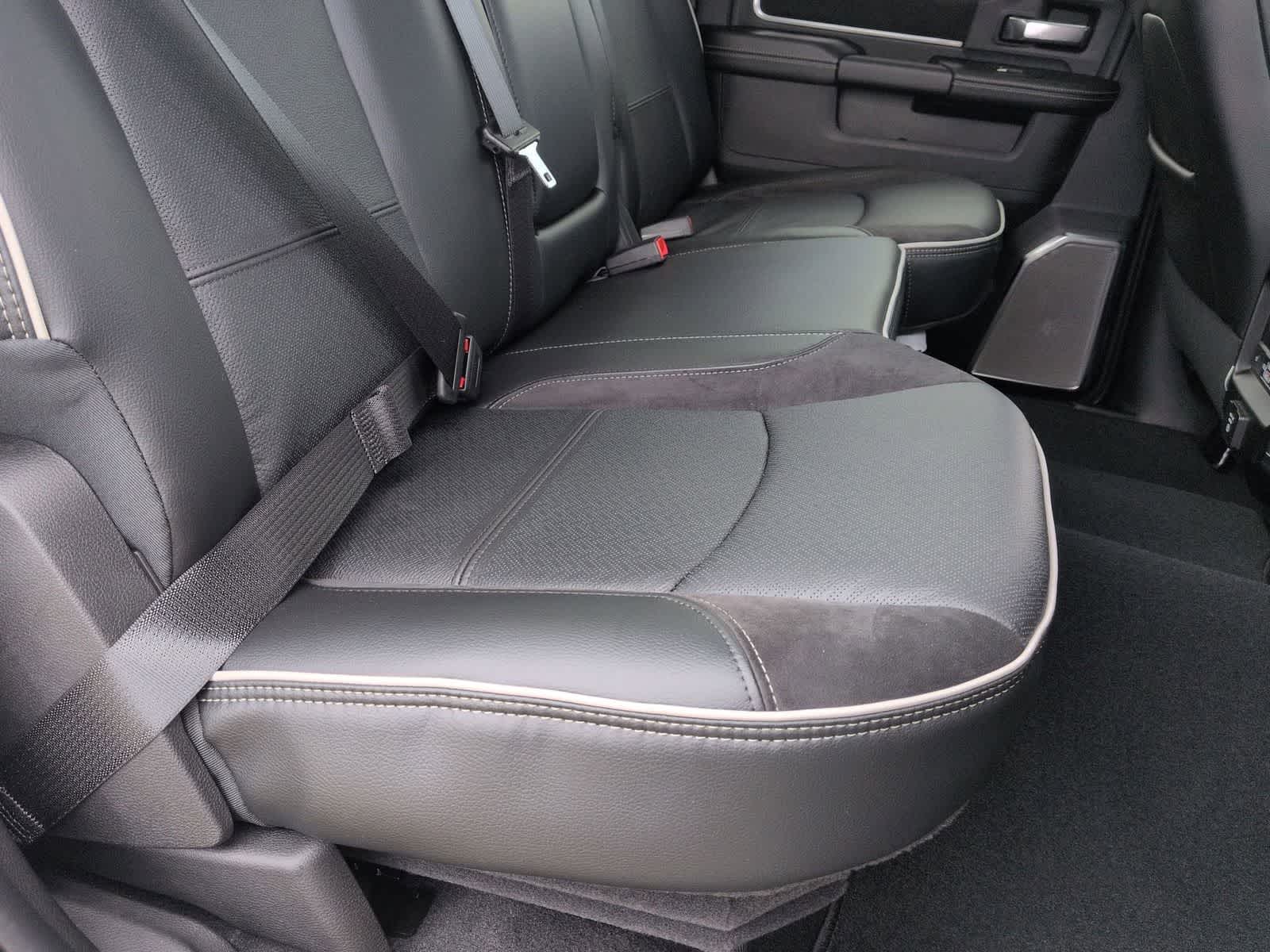 2026 RAM 2500 RAM 2500 LARAMIE CREW CAB 4X4 6'4' BOX