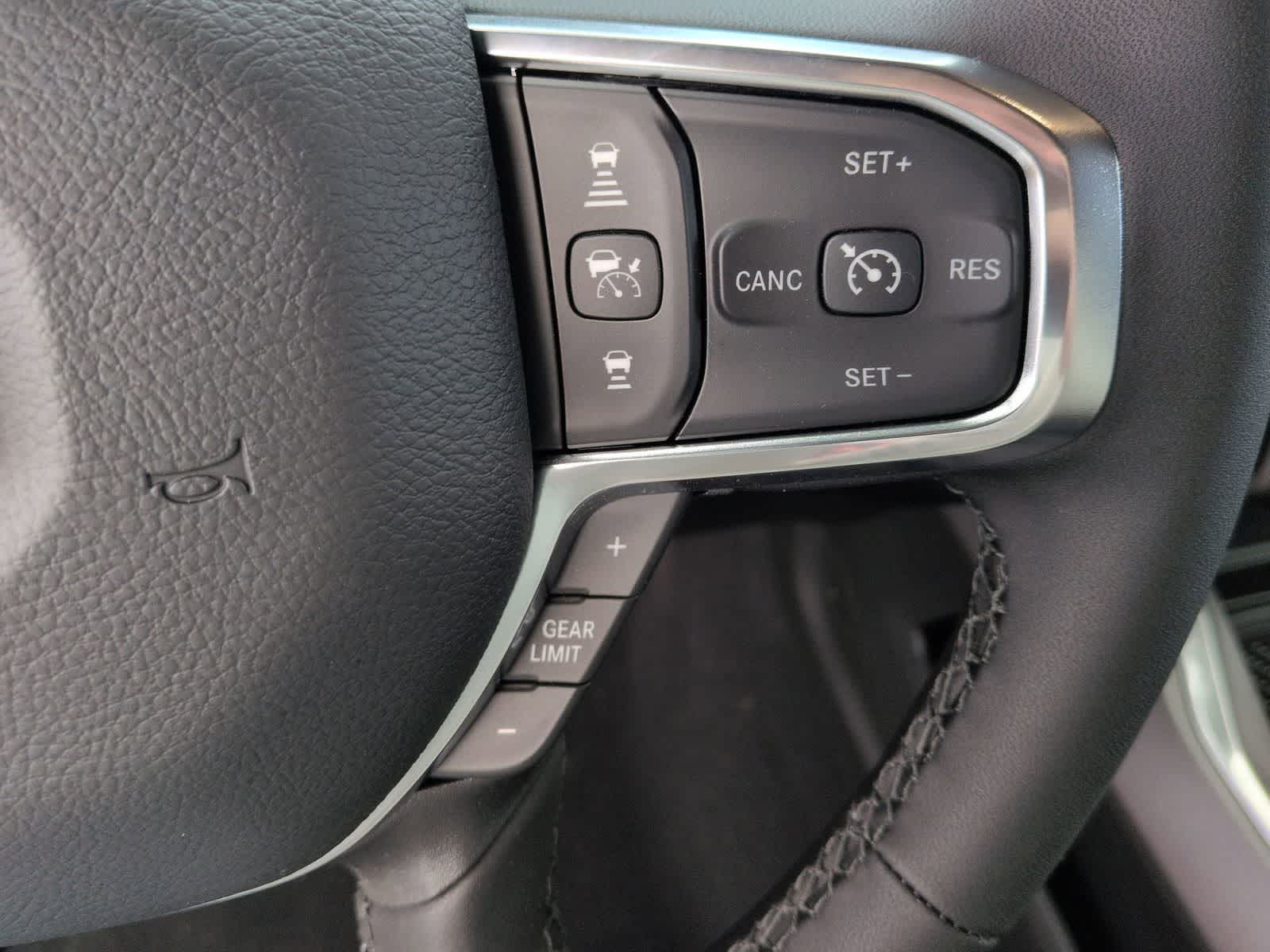 2026 RAM 2500 RAM 2500 LARAMIE CREW CAB 4X4 6'4' BOX