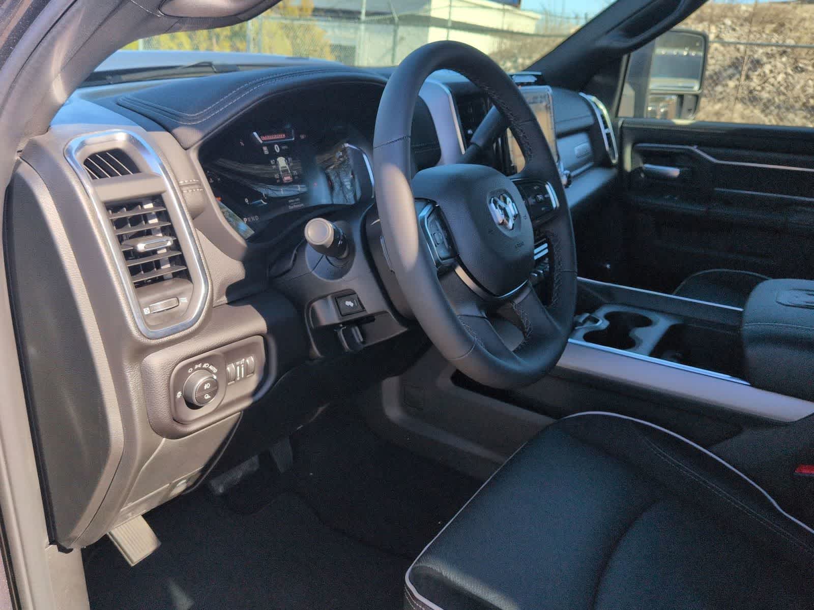 2026 RAM 2500 RAM 2500 LARAMIE CREW CAB 4X4 6'4' BOX