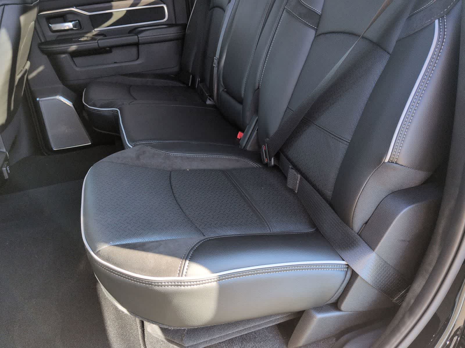 2026 RAM 2500 RAM 2500 LARAMIE CREW CAB 4X4 6'4' BOX