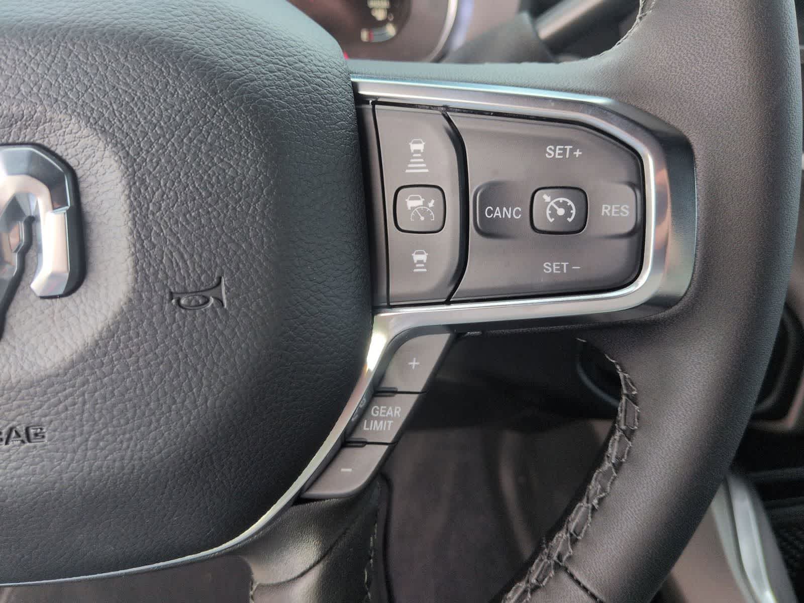 2026 RAM 2500 RAM 2500 LARAMIE CREW CAB 4X4 6'4' BOX