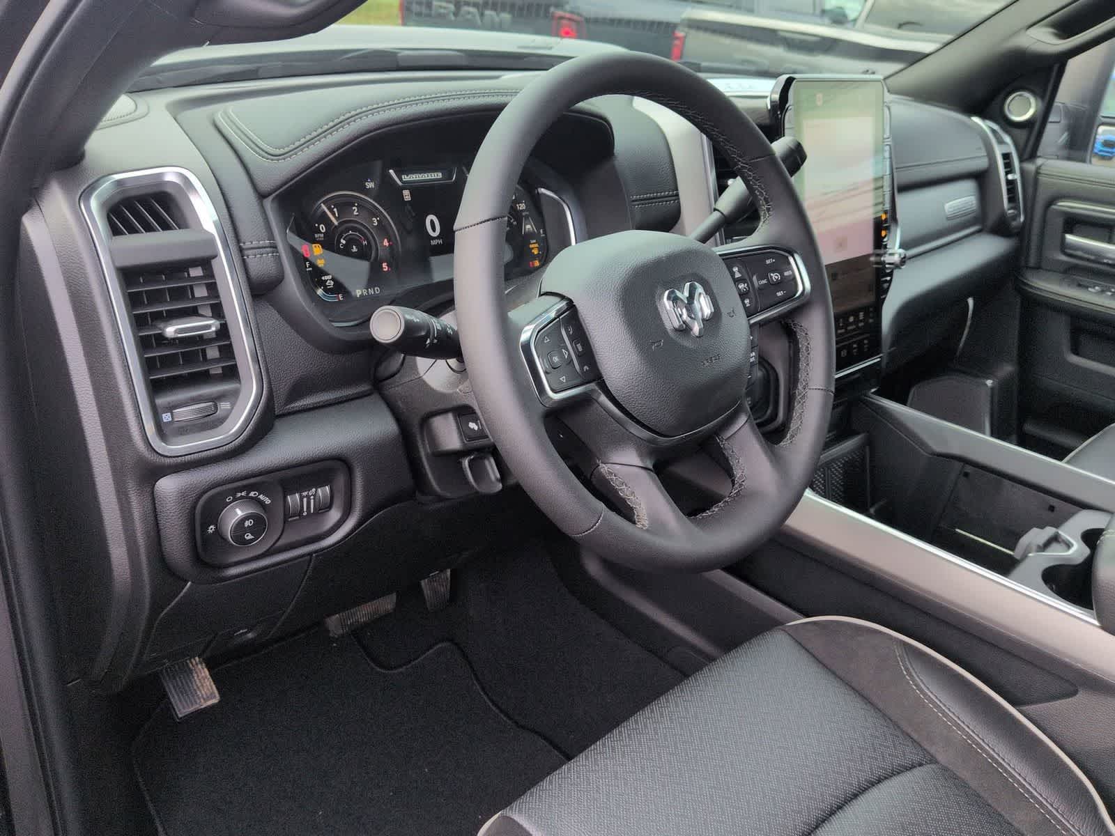 2026 RAM 2500 RAM 2500 LARAMIE CREW CAB 4X4 6'4' BOX