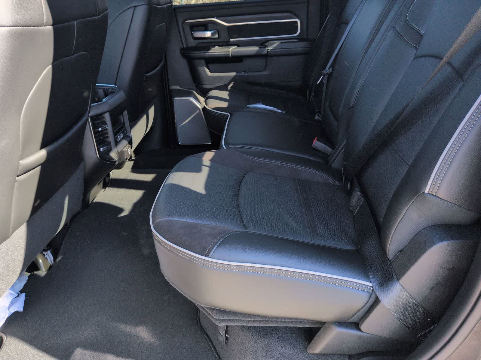 2026 RAM 2500 RAM 2500 LARAMIE CREW CAB 4X4 6'4' BOX