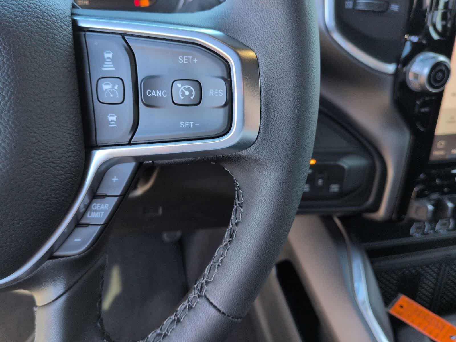 2026 RAM 2500 RAM 2500 LARAMIE CREW CAB 4X4 6'4' BOX