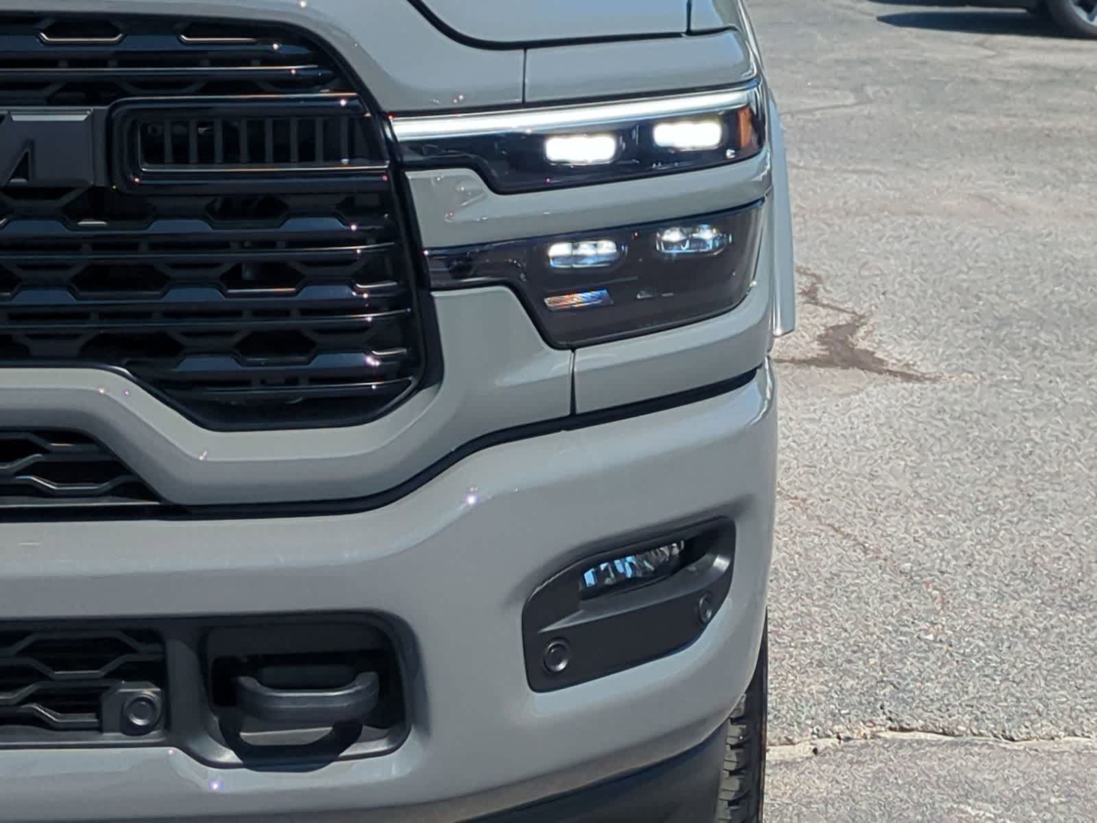 2026 RAM 2500 RAM 2500 LIMITED MEGA CAB 4X4 6'4' BOX