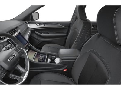 2027 Jeep Grand Cherokee Laredo Altitude