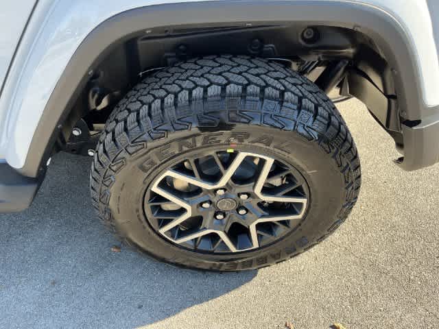 2027 Jeep Wrangler WRANGLER 4-DOOR SAHARA