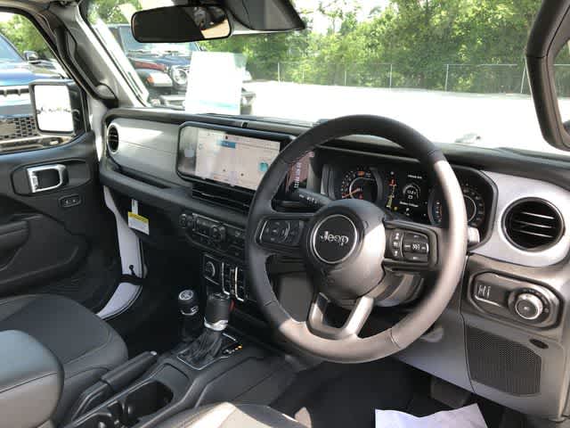 2026 Jeep Wrangler 4-Door Sport RHD 4x4