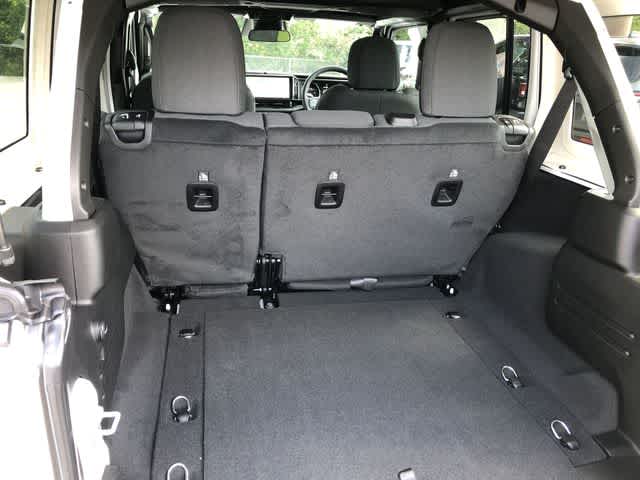 2026 Jeep Wrangler 4-Door Sport RHD 4x4