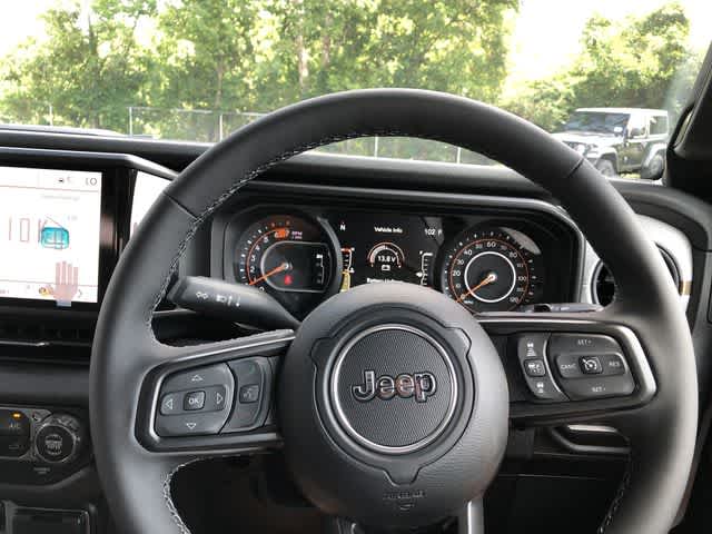 2026 Jeep Wrangler 4-Door Sport RHD 4x4