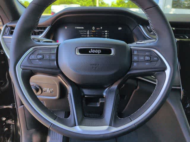 2026 Jeep Grand Cherokee GRAND CHEROKEE LAREDO X 4X4