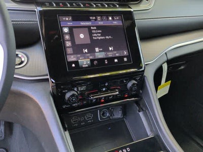 2026 Jeep Grand Cherokee GRAND CHEROKEE LAREDO X 4X4
