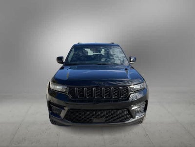 2027 Jeep Grand Cherokee GRAND CHEROKEE LAREDO X 4X4