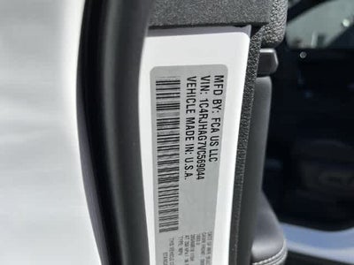 2027 Jeep Grand Cherokee GRAND CHEROKEE LAREDO 4X4