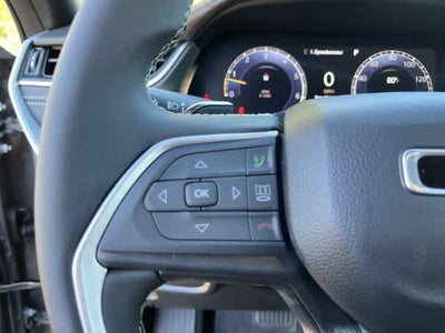 2027 Jeep Grand Cherokee GRAND CHEROKEE LAREDO 4X4