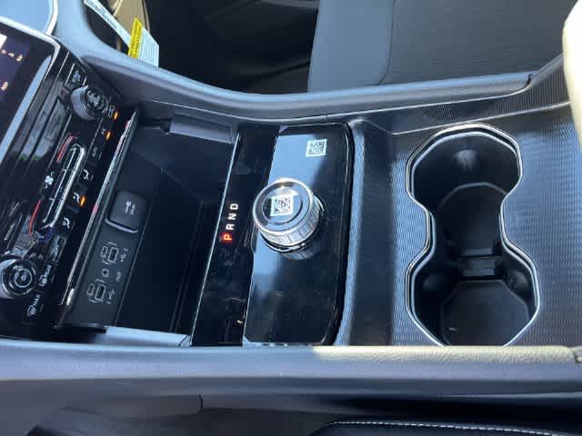 2027 Jeep Grand Cherokee GRAND CHEROKEE LAREDO 4X4