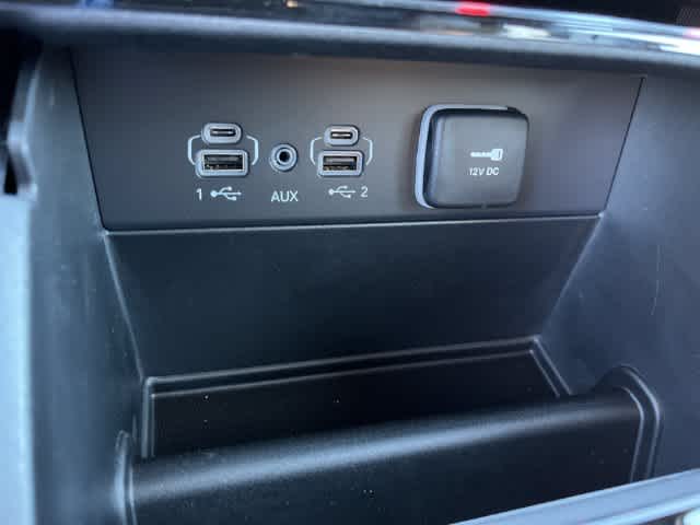 2027 Jeep Grand Cherokee GRAND CHEROKEE LAREDO 4X4