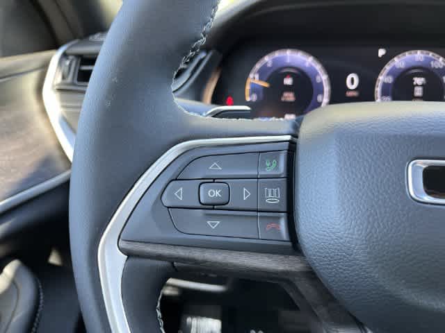 2027 Jeep Grand Cherokee GRAND CHEROKEE LAREDO ALTITUDE 4X4