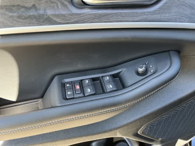 2027 Jeep Grand Cherokee GRAND CHEROKEE LAREDO ALTITUDE 4X4