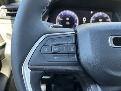 2027 Jeep Grand Cherokee GRAND CHEROKEE LAREDO ALTITUDE 4X4