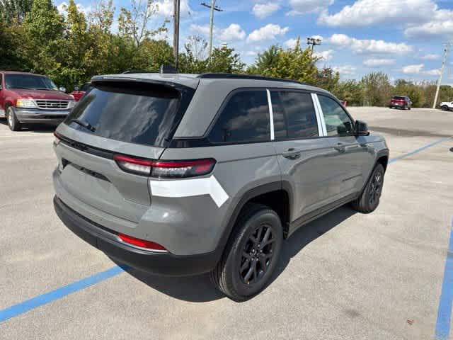 2027 Jeep Grand Cherokee GRAND CHEROKEE LAREDO ALTITUDE 4X4