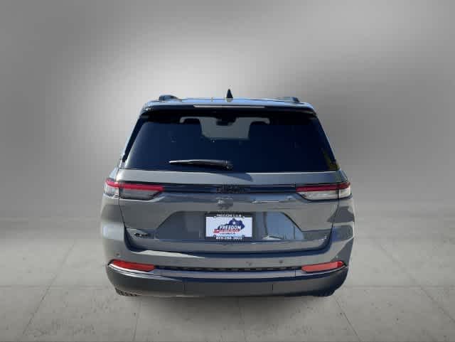 2027 Jeep Grand Cherokee GRAND CHEROKEE LAREDO ALTITUDE 4X4