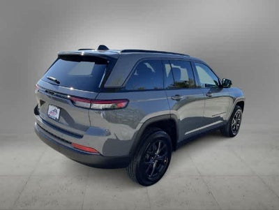 2027 Jeep Grand Cherokee GRAND CHEROKEE LAREDO ALTITUDE 4X4
