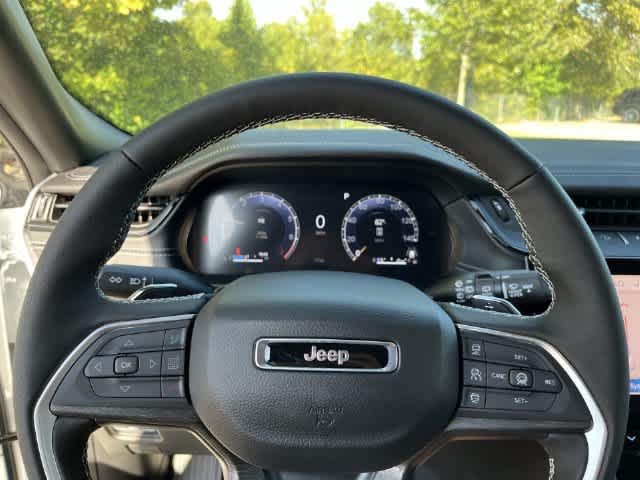 2027 Jeep Grand Cherokee GRAND CHEROKEE LIMITED 4X4