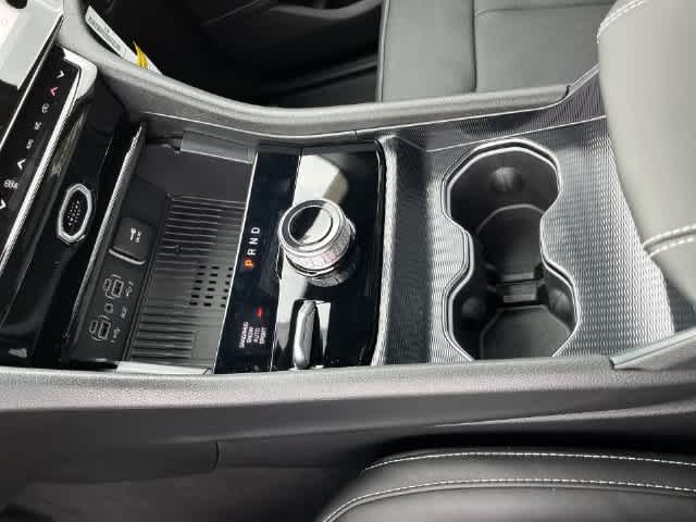 2027 Jeep Grand Cherokee GRAND CHEROKEE LIMITED RESERVE 4X4