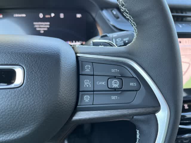 2027 Jeep Grand Cherokee GRAND CHEROKEE LIMITED 4X4