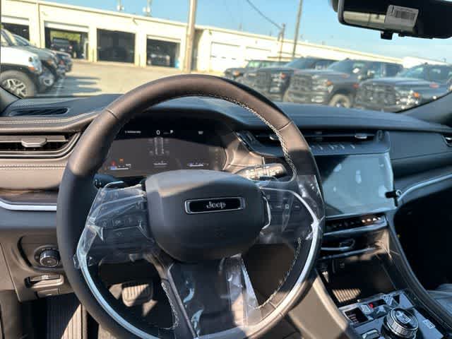2027 Jeep Grand Cherokee Limited
