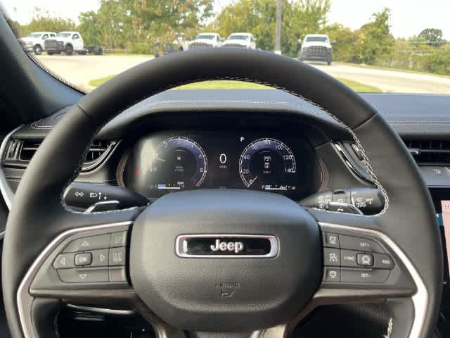 2027 Jeep Grand Cherokee GRAND CHEROKEE LIMITED 4X4
