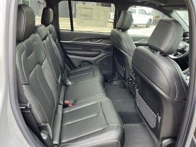2027 Jeep Grand Cherokee GRAND CHEROKEE LIMITED 4X4
