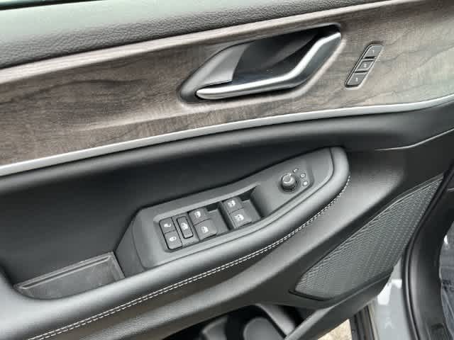 2027 Jeep Grand Cherokee GRAND CHEROKEE LIMITED 4X4
